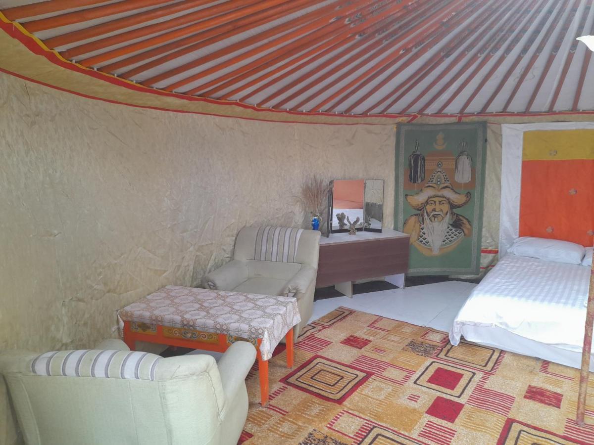 Gana'S Guest House And Tours Oelan-bator Buitenkant foto