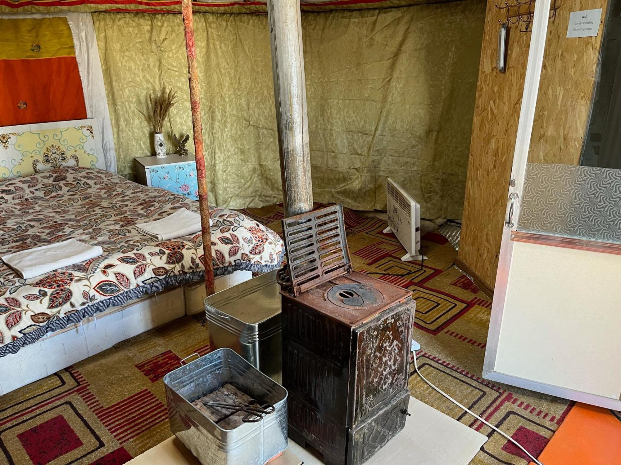 Gana'S Guest House And Tours Oelan-bator Buitenkant foto